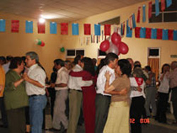 La velada incluye el correspondiente baile