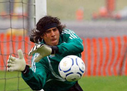 Guilermo Ochoa, portero de la selección mexicana, uno de los jugadores que podría interesar al Athletic