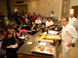 Nicolás Ramírez, chef del Túbal de Tafalla, durante una demostración en la Semana Navarra de 2007