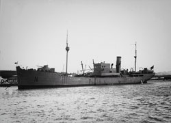 Imagen del 'Bou Nabarra', de la Marina de Guerra Auxiliar de Euskadi, bacaladero armado hundido tras enfrentarse durante más de tres horas al crucero pesado franquista 'Canarias' en 1937