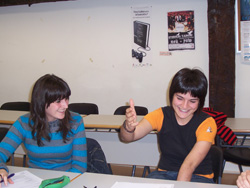 El curso anima a los alumnos a debatir sobre temas como ¿qué es ser vasco? (foto M.Madinabeitia)