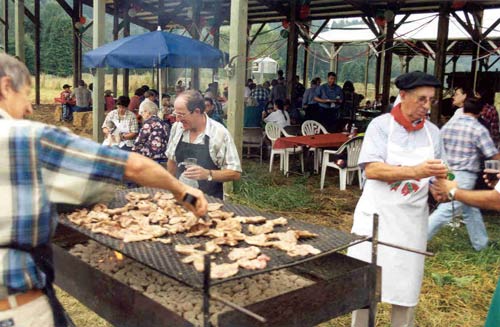 Imagen de archibo del pic-nic o fiesta anual de Seattle Euskal Etxea (foto EuskalKultura.com)