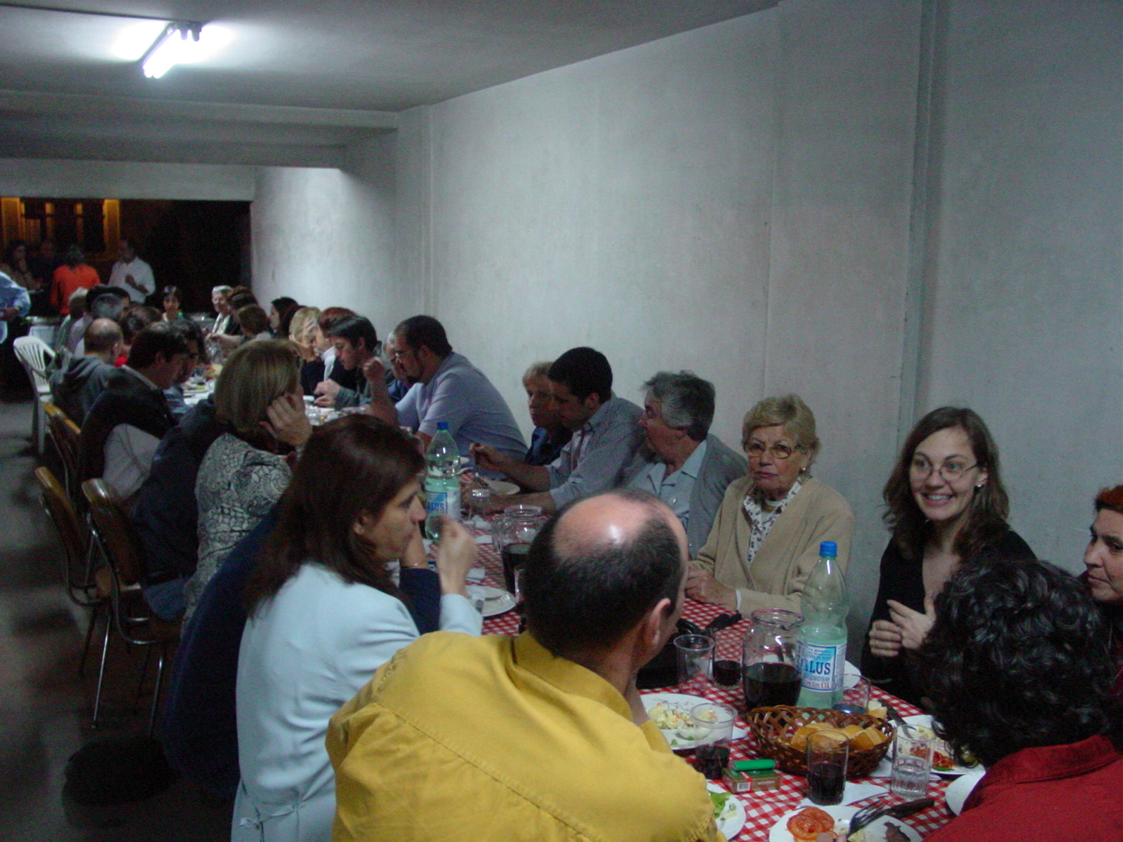 After a working day on Basque Studies, gathering and dinner at the headquarters of Haize Hegoa in Montevideo (photo EuskalKultura.com) 