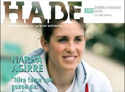Naroa Agirre atleta HABE aldizkariaren azken alean