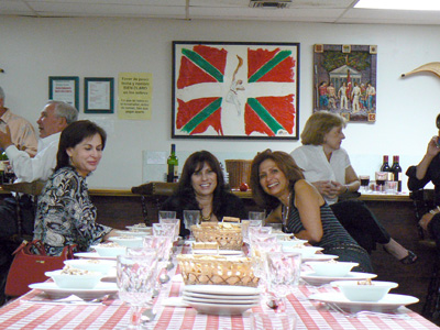 Miembros de la Euskal Etxea celebraron el día de San Valentín en la sede de Txoko-Alai (foto Euskal Etxea de Miami)