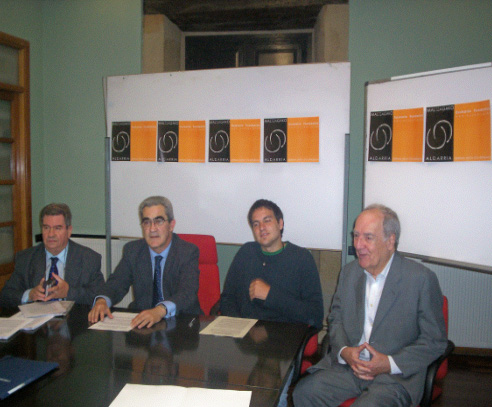 De izqda a drcha: José Domingo Ormaetxea (C.V. Mar del Plata), Peio Mari Olaeta (Fundación Euskaria), Santiago Bereciartúa (C.V. Rosario) y Juan Luis Irusta (Fundación Euskaria) en Bilbao