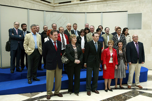 Los integrantes del Patronato del Instituto Etxepare en su primera reunión