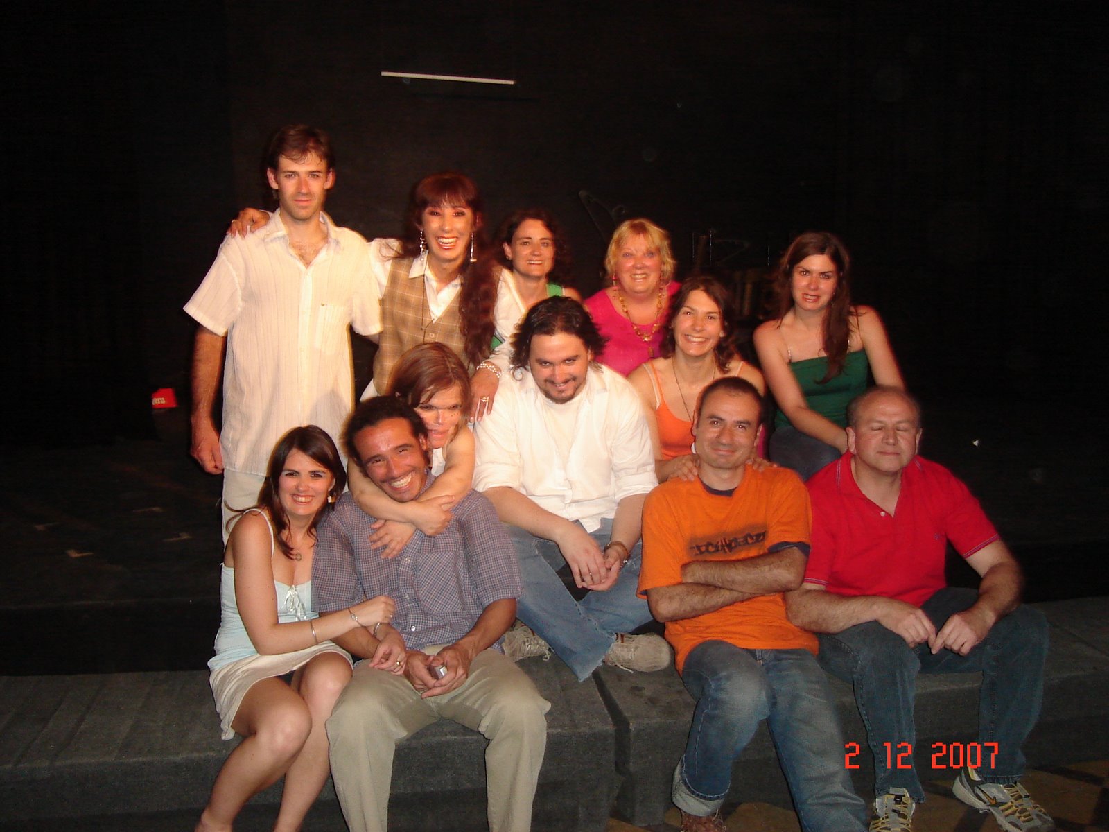 Gure Antzerkiko kideak 2007eko abenduan emanaldi bat egin ostean