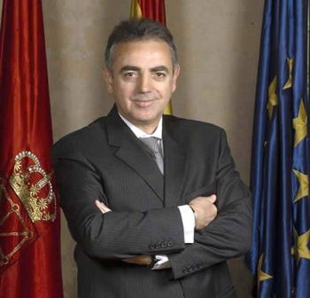 Miguel Sanz, presidente del Gobierno de Navarra