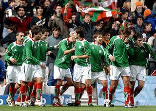 La selección de Euskal Herria, celebrando el gol de Aduriz, en el partido del año pasado contra Catalunya.