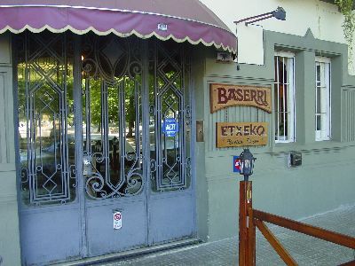 Montevideo Baserri Etxeko restaurant (photo EuskalKultura.com)