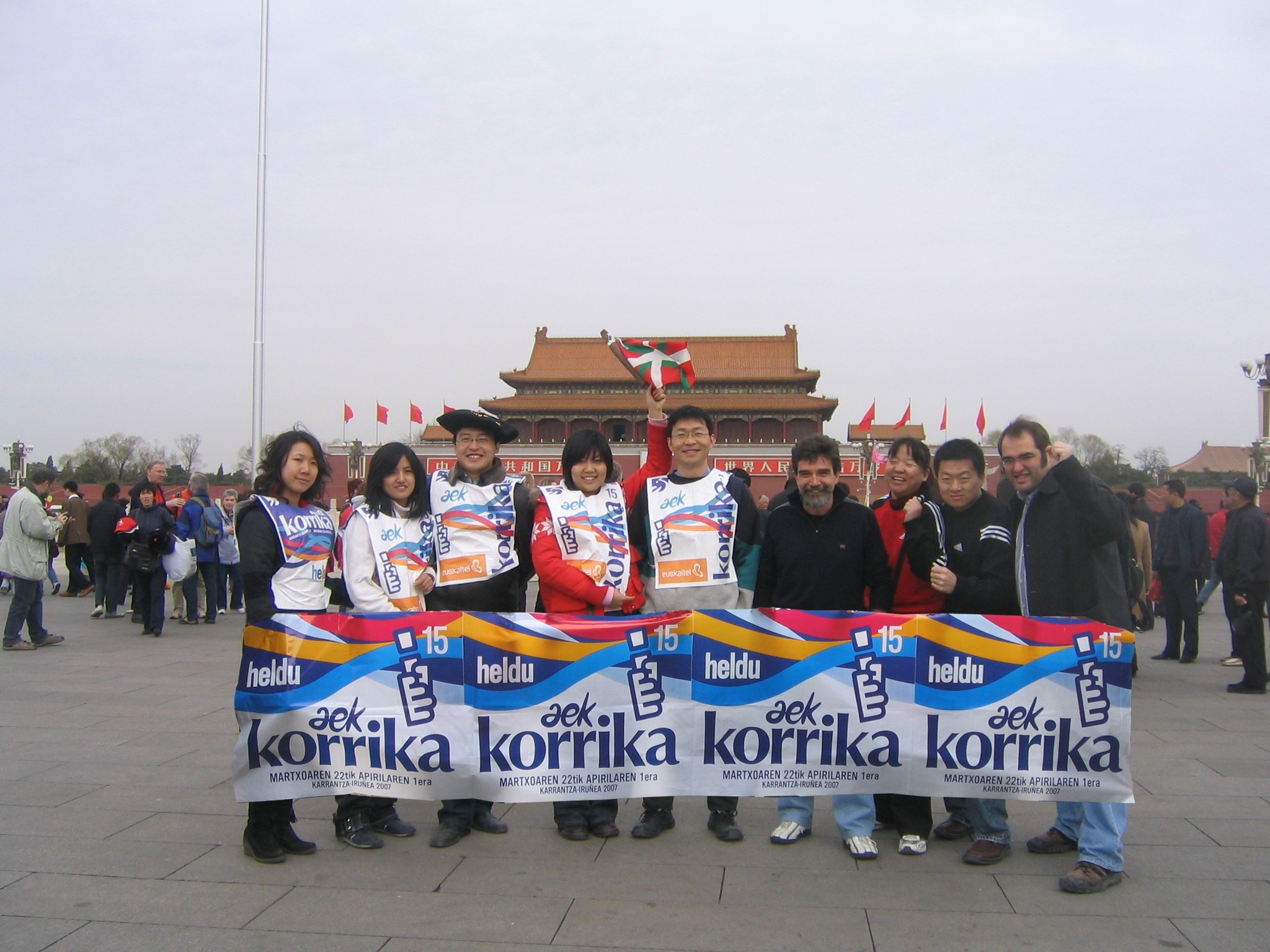 Korrika 15 en la Ciudad Prohibida de Pekín (foto Shanghai EE)