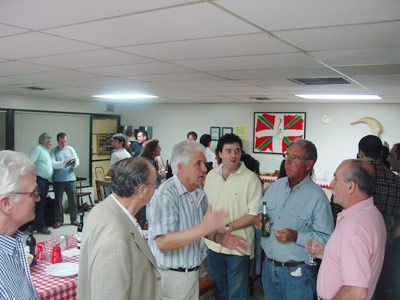 Aspecto de Euskal Etxea de Miami en una reunión anterior, en una foto de archivo (foto EuskalKultura.com)