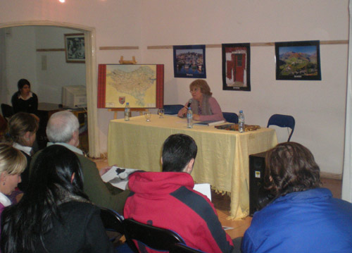 Intervención de la representante euskaldun, Elba Mocoroa, que expuso la situación del euskera