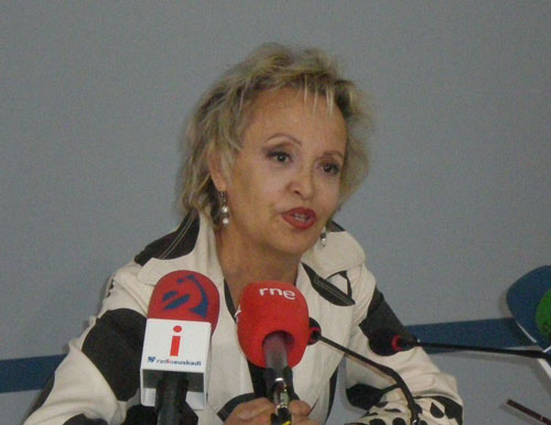 Elvira Cortajarena, en la rueda de prensa previa a su incorporación a la Delegación de Euskadi en Argentina (foto EuskalKultura.com)