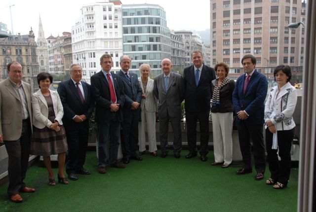 Comisión Lehendakari Agirre, que prepara la conmemoración en 2010 del 50 aniversario de la desaparición del primer Lehendakari del Gobierno Vasco (foto Sabino Arana Fundazioa)