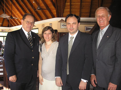 De izquierda a derecha: El embajador Avgustin Vivod, María Fernanda Moro, Federico Borrás y el cónsul esloveno Carlos Bizai