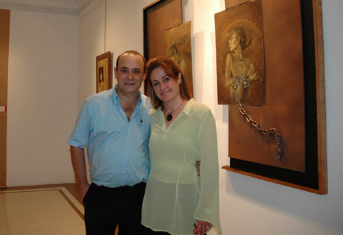 Fotografía de archivo de Lourdes Arrechea en una exposición anterior (foto VascosMexico.com)