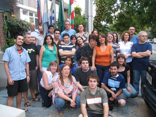 Terminado el barnetegi, los alumnos y profesores posaron para la ya clásica foto grupal