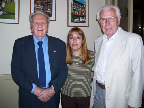 Michel Iriart, Norma Ríos y Juan Etchegoin, asimismo ex presidente del Centro Vasco Francés-Iparraldeko Euskal Etxea de Buenos Aires
