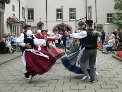 Danzas tradicionales. Foto Mutxiko.org