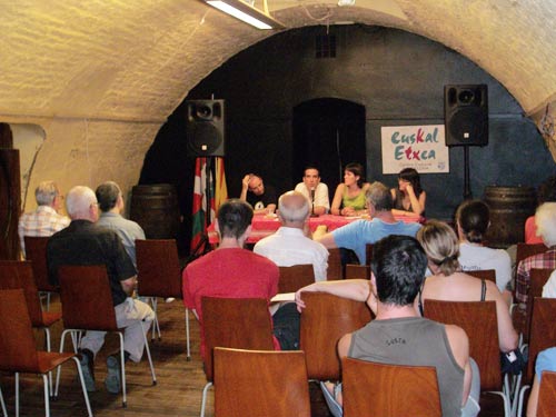 Aspecto de la Asamblea del pasado jueves 1 de julio en Euskal Etxea de Barcelona (foto EE)