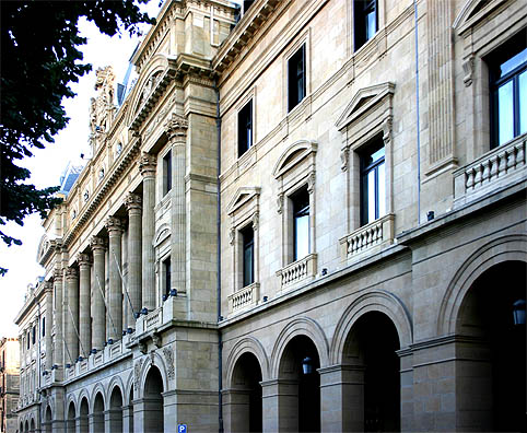 Sede central de la Diputación Foral de Gipuzkoa en Donostia-San Sebastián.