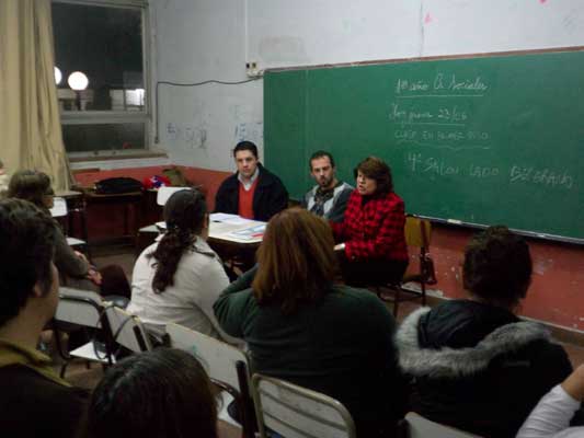 Los trabajos auspiciados por el centro vasco Lagun Onak fueron presentados en el Instituto Superior de Formación Docente y Técnica N° 122 de Pergamino 