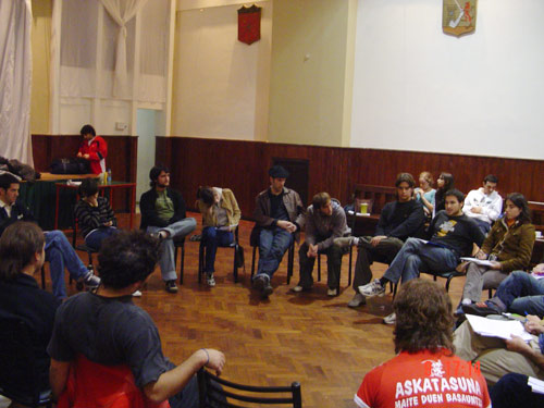 Imagen de archivo de una reunión de referentes de jóvenes en el Zazpirak Bat de Rosario.