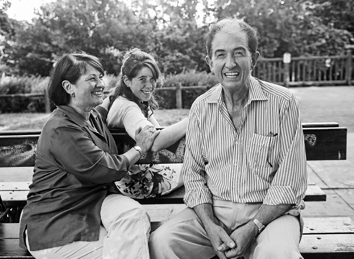 Juan Legarreta con su mujer y su hija en Mungia (foto Gaur8.info)