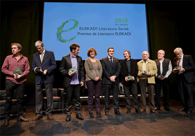 Sarituak Patxi Lopez lehendakariarekin eta Blanca Urgell Kultura sailburuarekin (argazkia Irekia)