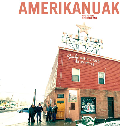 Cartel del documental 'Amerikanuak', con el centenario hotel vasco Star dando cobijo a los protagonistas.