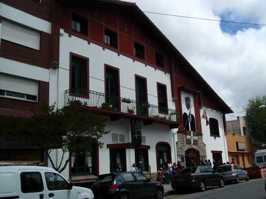 Centro Vasco 'Denak Bat' de Mar del Plata (foto EuskalKultura.com)