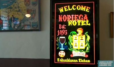 Un detalle del interior del Noriega Hotel Euskaldunen Etchea de Bakersfield, California