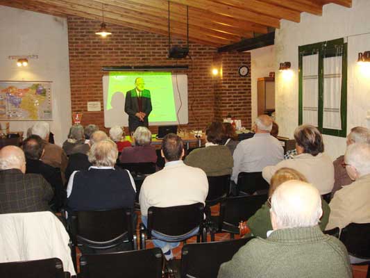 La UVV ofreció cursos sobre temática vasca los días 27 y 28 de mayo en San Nicolás (foto UVV)