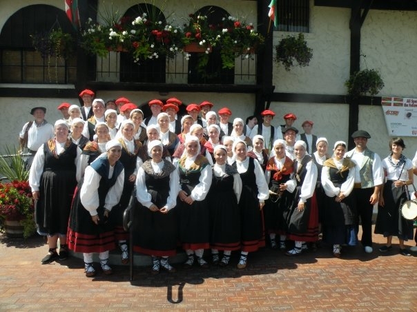 Oinkari Basque dancing group from Boise, Idaho