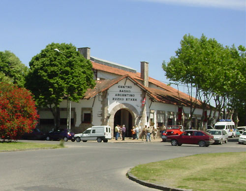 Sede de Euzko Etxea de Necochea (foto EuskalKultura.com)