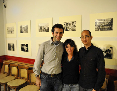 Ibon Santiago, Angela Mejias and Jose Antonio Alcayaga at the inauguration of the exhibit at New York’s Basque club
