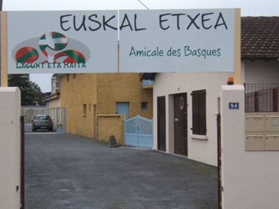 La nueva sede de Lagunt eta Maita tiene 300 metros cuadrados de instalaciones (foto Herria-EuskalKultura.com)