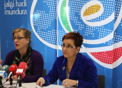 Aizpea Goenaga, directora del Instituto Etxepare, y Mari Jose Olaziregi, directora para la Promoción del Euskera (foto Etxepare) 