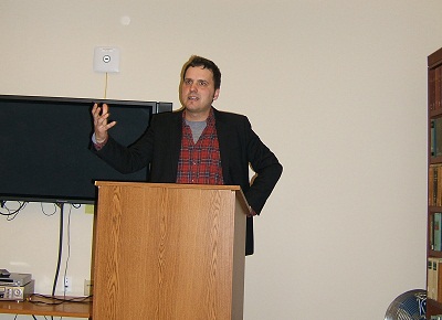 Basque writer Kirmen Uribe talked about his novel Bilbao-New York-Bilbao at Stanford University