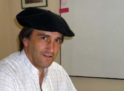 Mikel Irazusta, presidente de la euskal etxea Unión Vasca (exLaurak Bat) de Bahía Blanca