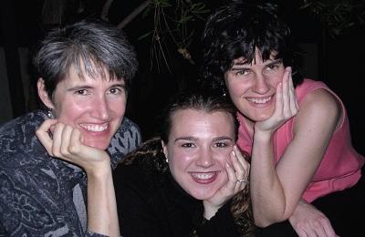 Las componentes del grupo Noka: Cathy, Andrea Miren y Begoña