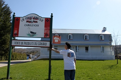 Club vice-president Ernest Behaxategui at the Charlevoix Basque Farmhouse (photo JLafourcade)