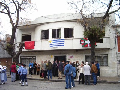 Montevideoko Centro Euskaro Euskal Etxea, elkartearen egoitzaren inaugurazio egunean