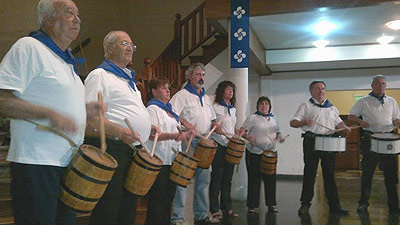 Los danborreros de Necochea hicieron sonar las marchas de Sarriegi a miles de kilómetros de Donostia (foto NecocheaEE)