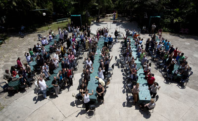 Vista de los más de 150 comensales que disfrutaron del almuerzo del Aberri Eguna Habanero (foto Jose Goitia)