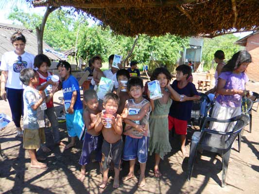 Uno de los proyectos más importantes del centro vasco Eusko Etxea de Corpus Christi es el de colaborar de manera permanente con la comunidades de Pueblos Originarios de la provincia (fotoEE)