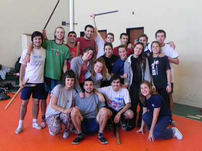 Jóvenes participantes en la edición 2012 de hator Hona en Necochea, Argentina (foto GazteAlai)