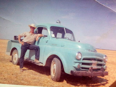 Imagen histórica de un pastor vasco en California, hace más de 50 años (foto FGoñi/Euskal Artzainak Ameriketan)